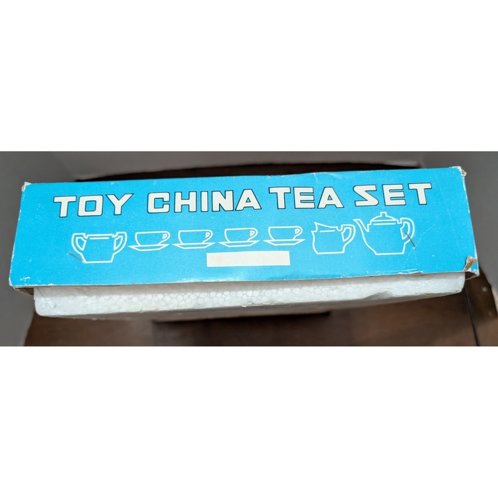 Vintage Toy China Tea Set 16 Pcs With Original Box, Rose Design, Made In Taiwan - Picture 6 of 7